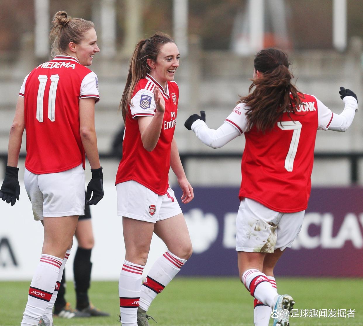 足总杯倒计时；AC米兰窗口期单刀错失；细节引发关注；震撼外界；阵容厚度经受考验