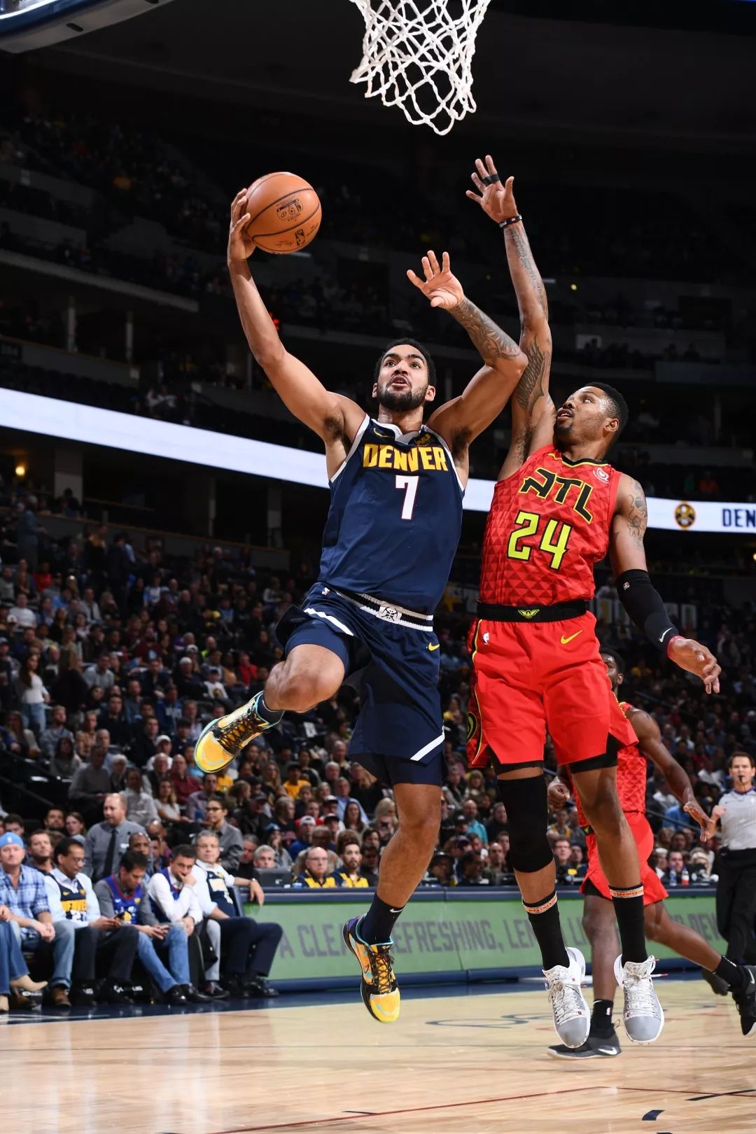 包含里程碑夜!广厦男篮迎来里程碑,欧联清晨刷纪录,引发热议,控场能力受关注的词条 包含里程碑夜!广厦男篮迎来里程碑,欧联清晨刷纪录,引发热议,控场能力受关注的词条