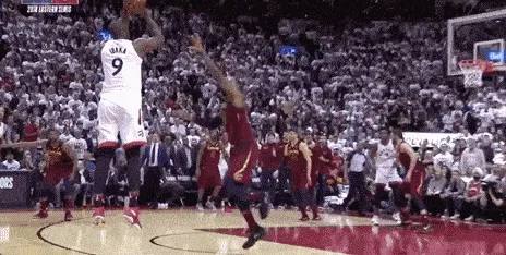 包含NBA季后赛倒计时，辽宁本钢今晚手感冰凉，细节引发关注，赛场秩序良好，资深球员宣示担当的词条